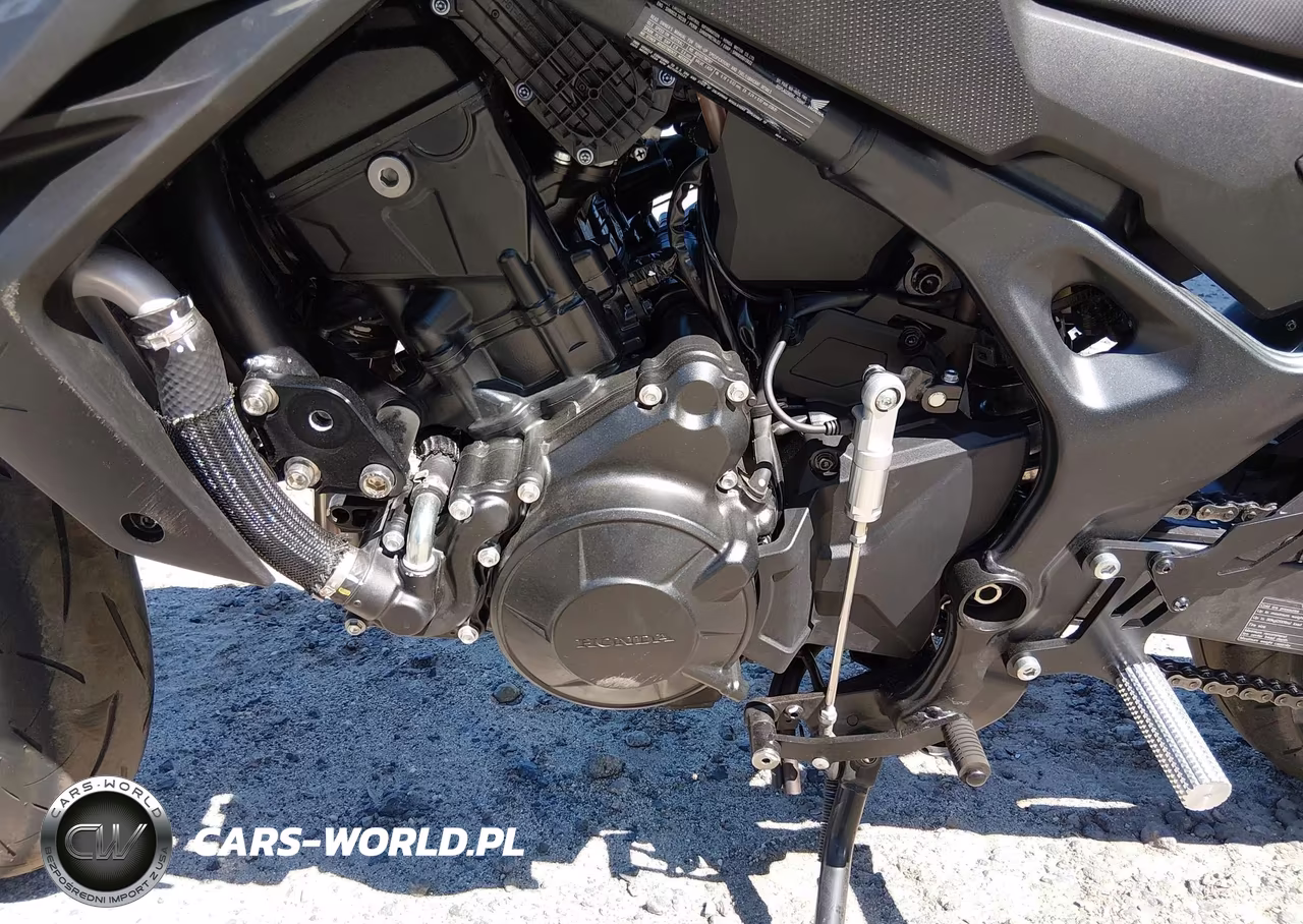 2025 Honda Cb750 A VIN:JH2RH2407SK001974 - 9