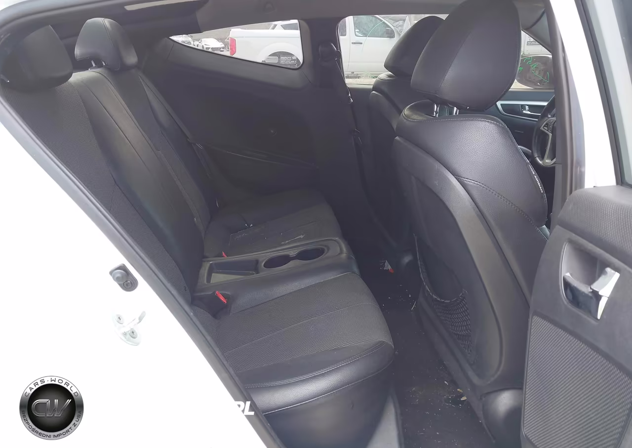 2013 Hyundai Veloster Base W-Black VIN:KMHTC6AD4DU146503 - 8