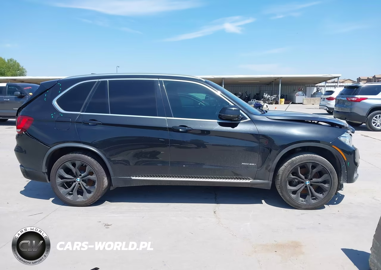 2017 BMW X5 xDrive35I VIN:5UXKR0C50H0V50105 - 13
