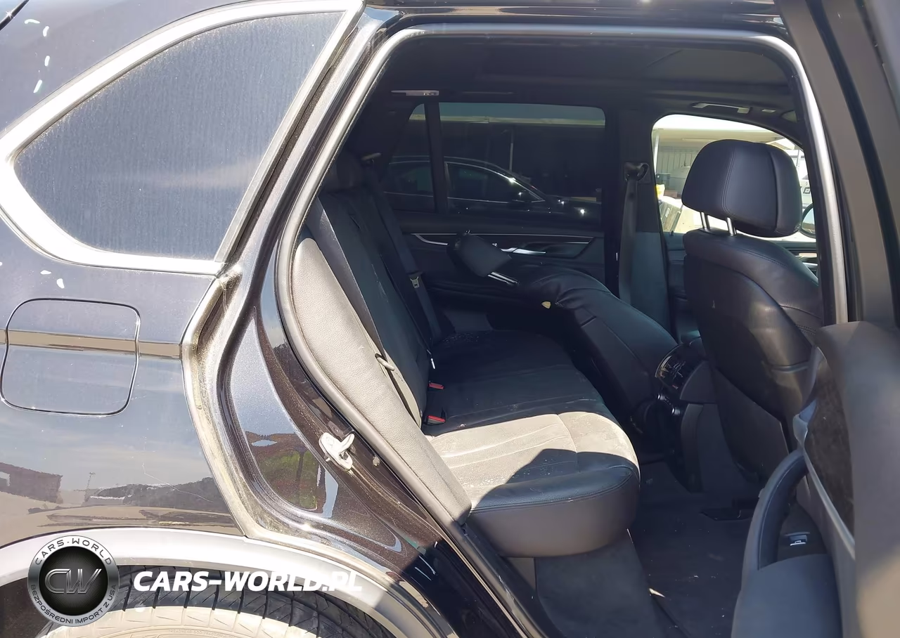 2017 BMW X5 xDrive35I VIN:5UXKR0C50H0V50105 - 8