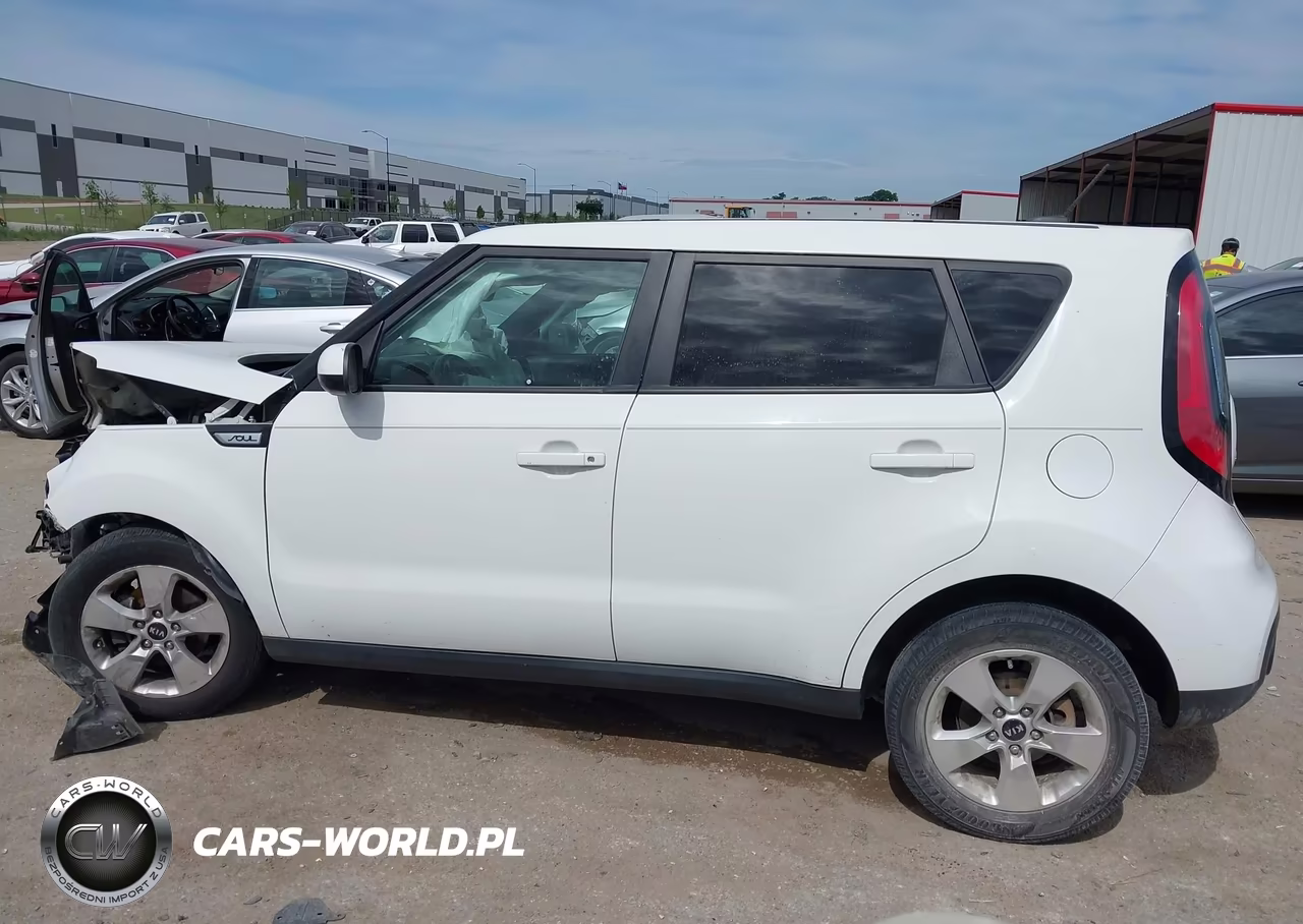 2017 Kia Soul VIN:KNDJN2A22H7436482 - 15