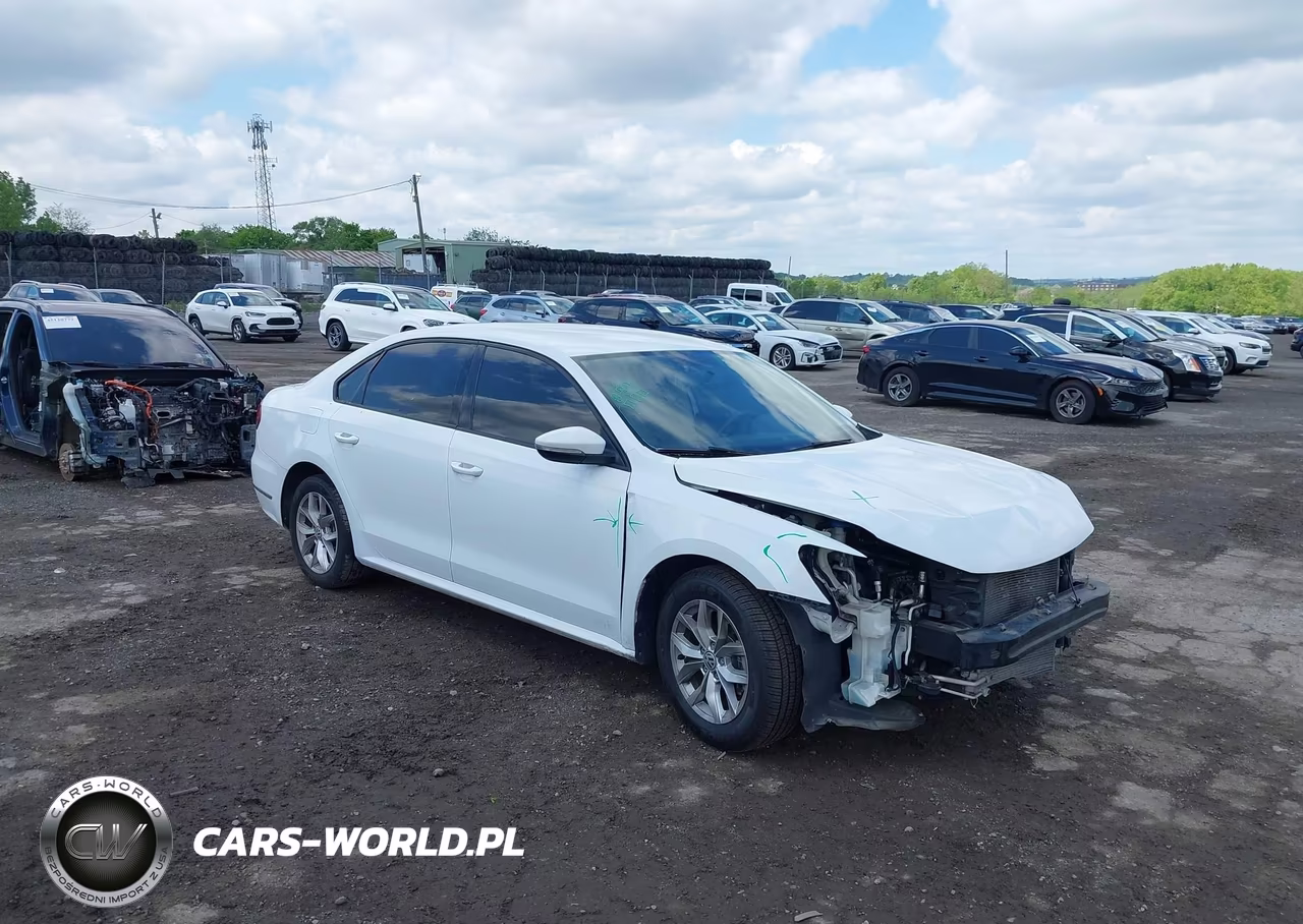 2018 Volkswagen Passat 2.0T R-Line-2.0T S – zdjęcie 1 z 17