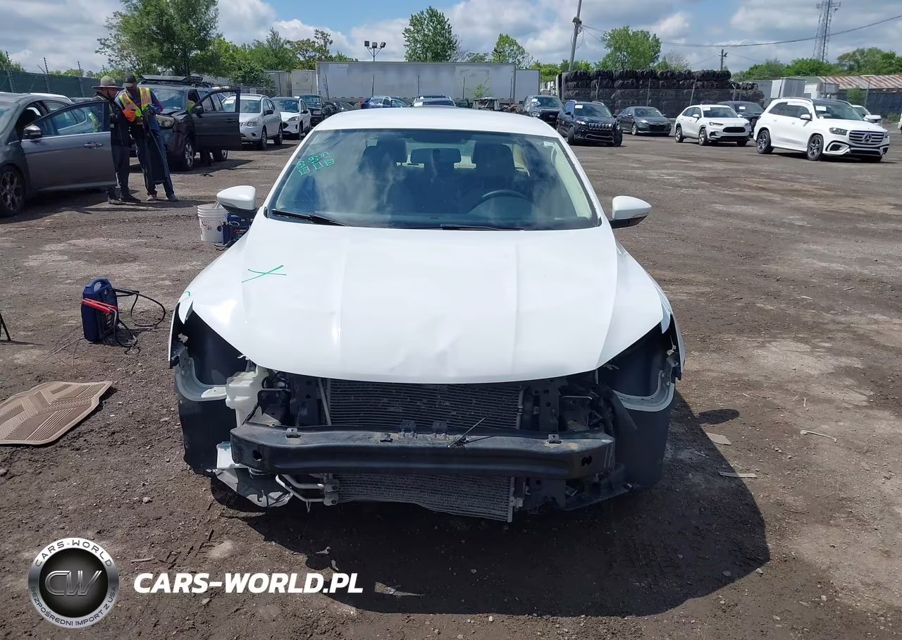 2018 Volkswagen Passat 2.0T R-Line-2.0T S VIN:1VWAA7A34JC029937 - 6