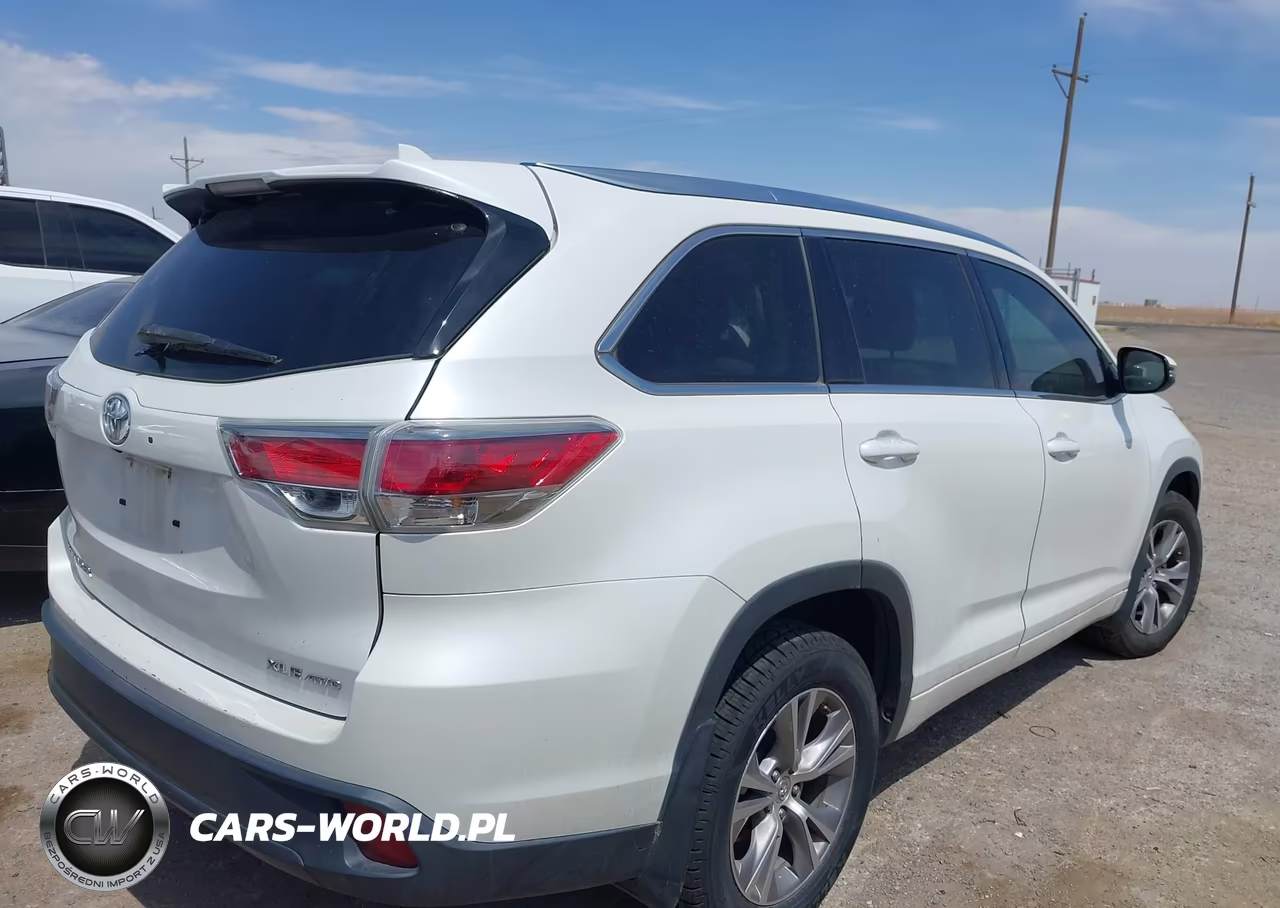 2015 Toyota Highlander Xle V6 VIN:5TDJKRFH9FS198244 - 4