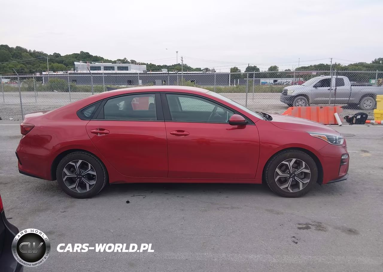 2019 Kia Forte Lxs VIN:3KPF24AD0KE117682 - 13