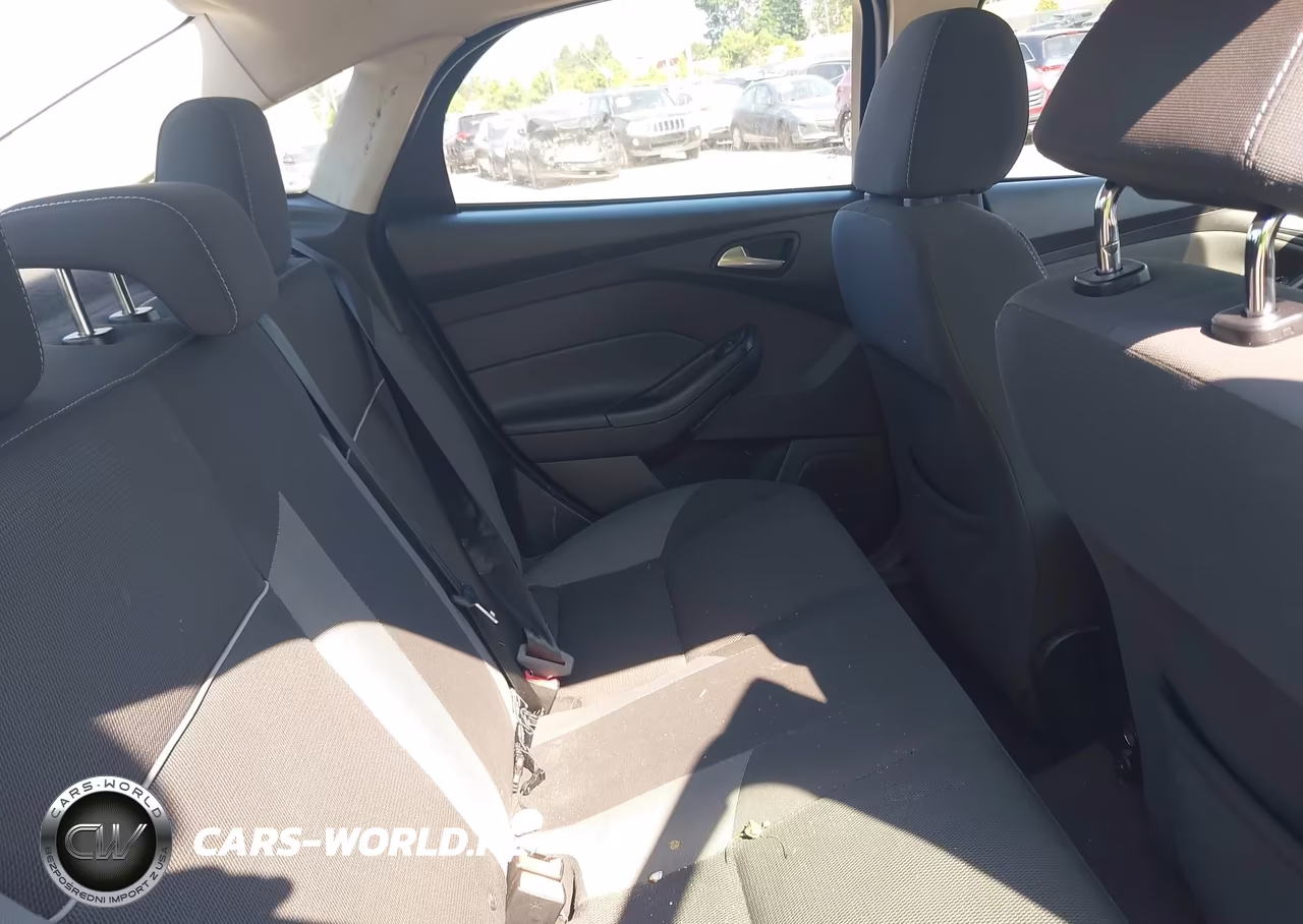 2014 Ford Focus Se VIN:1FADP3F22EL233929 - 8