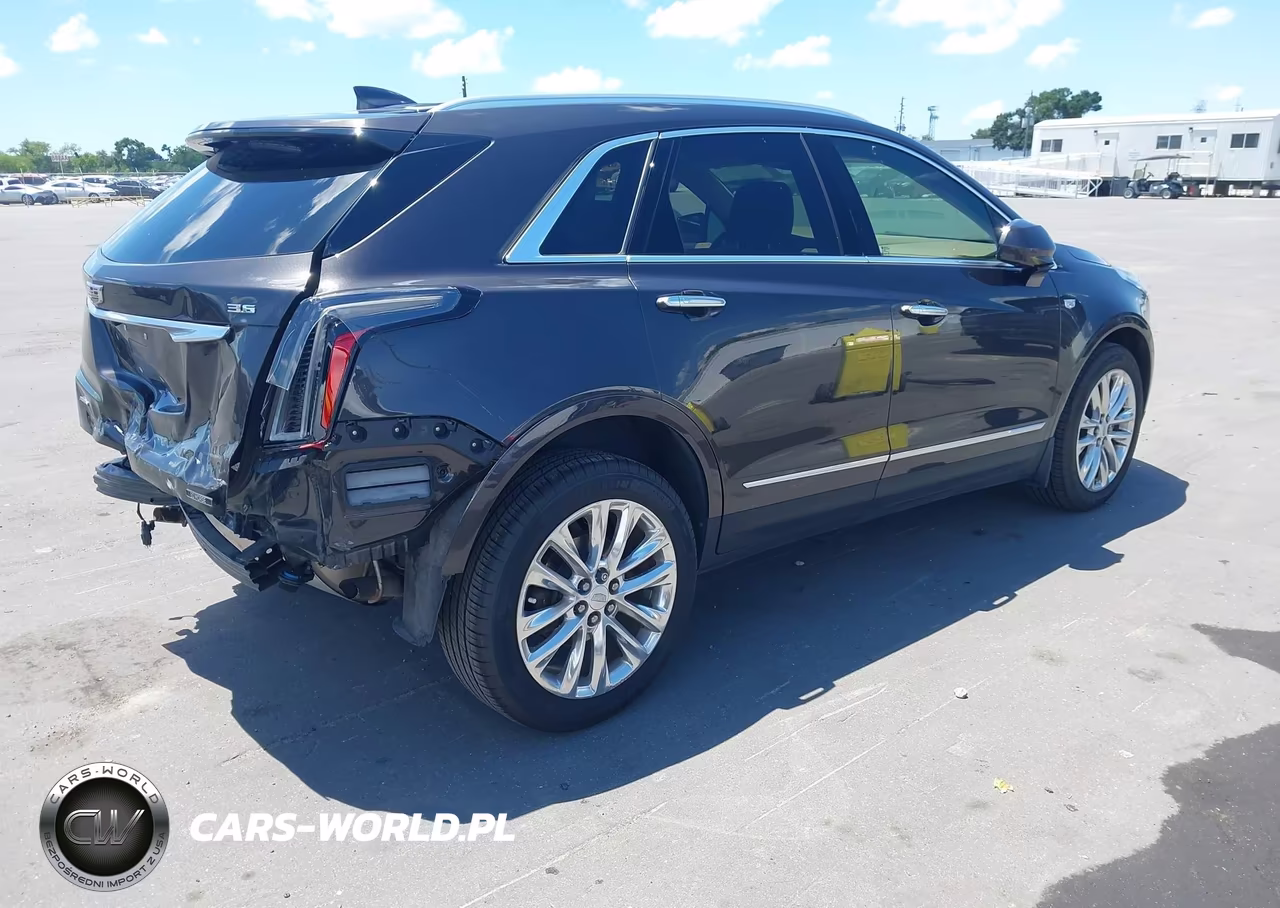 2017 Cadillac Xt5 Platinum VIN:1GYKNFRS2HZ326983 - 4