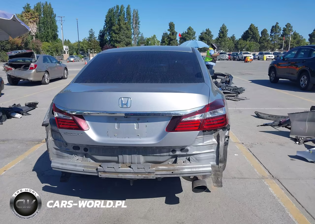 2017 Honda Accord Lx VIN:1HGCR2F33HA179982 - 17