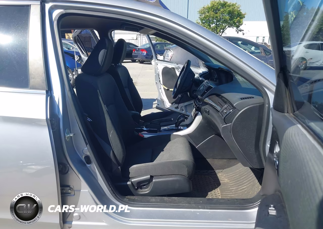 2017 Honda Accord Lx VIN:1HGCR2F33HA179982 - 5