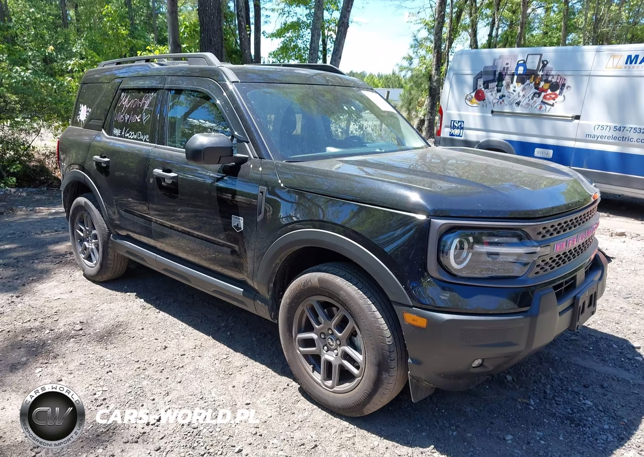 2025 Ford Bronco Sport Big Bend – zdjęcie 1 z 17