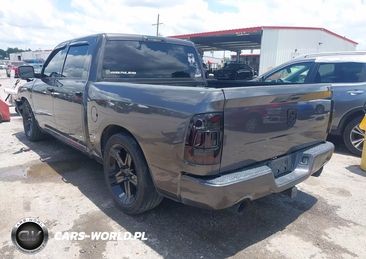 2018 Ram 1500 Express 4X2 5'7 Box VIN:3C6RR6KT5JG194603 - 3