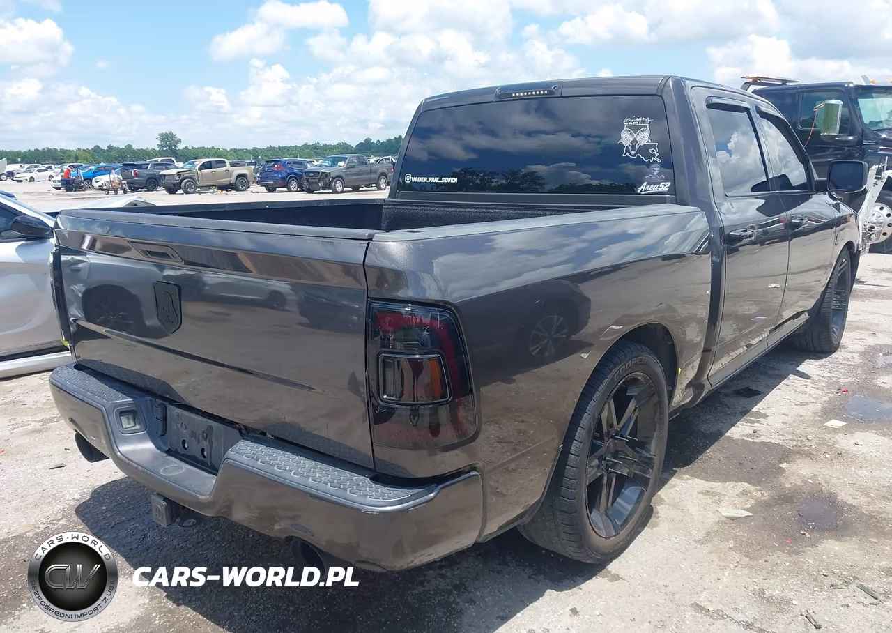 2018 Ram 1500 Express 4X2 5'7 Box VIN:3C6RR6KT5JG194603 - 4