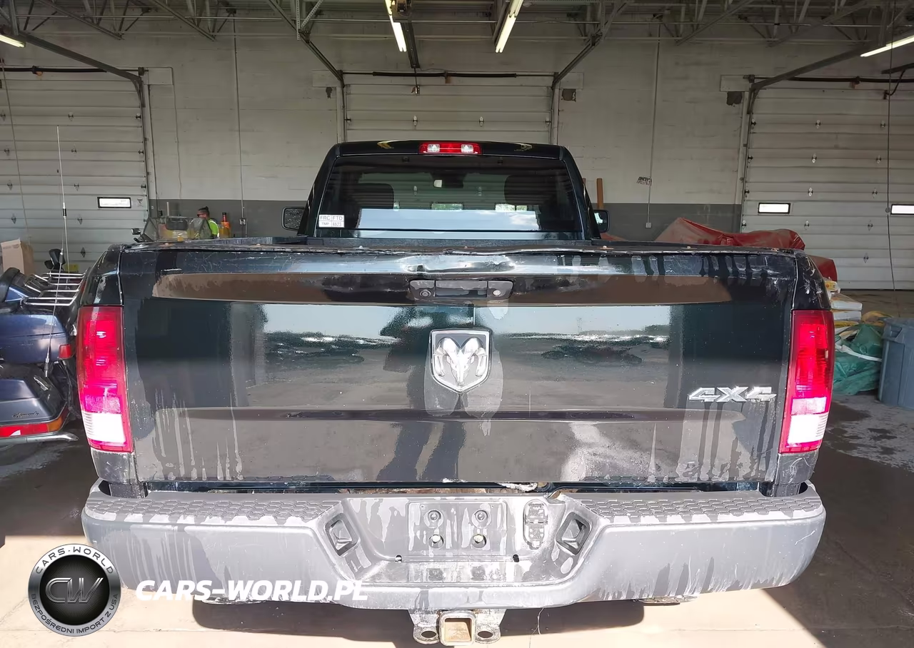 2018 Ram 2500 Tradesman 4X4 8' Box VIN:3C6LR5AT5JG343660 - 16