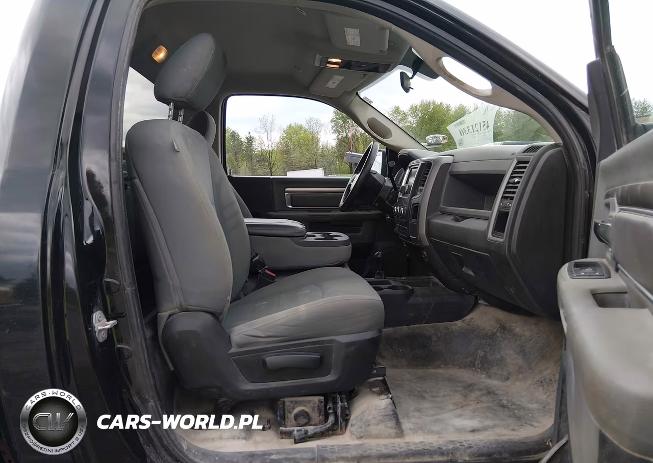 2018 Ram 2500 Tradesman 4X4 8' Box VIN:3C6LR5AT5JG343660 - 5