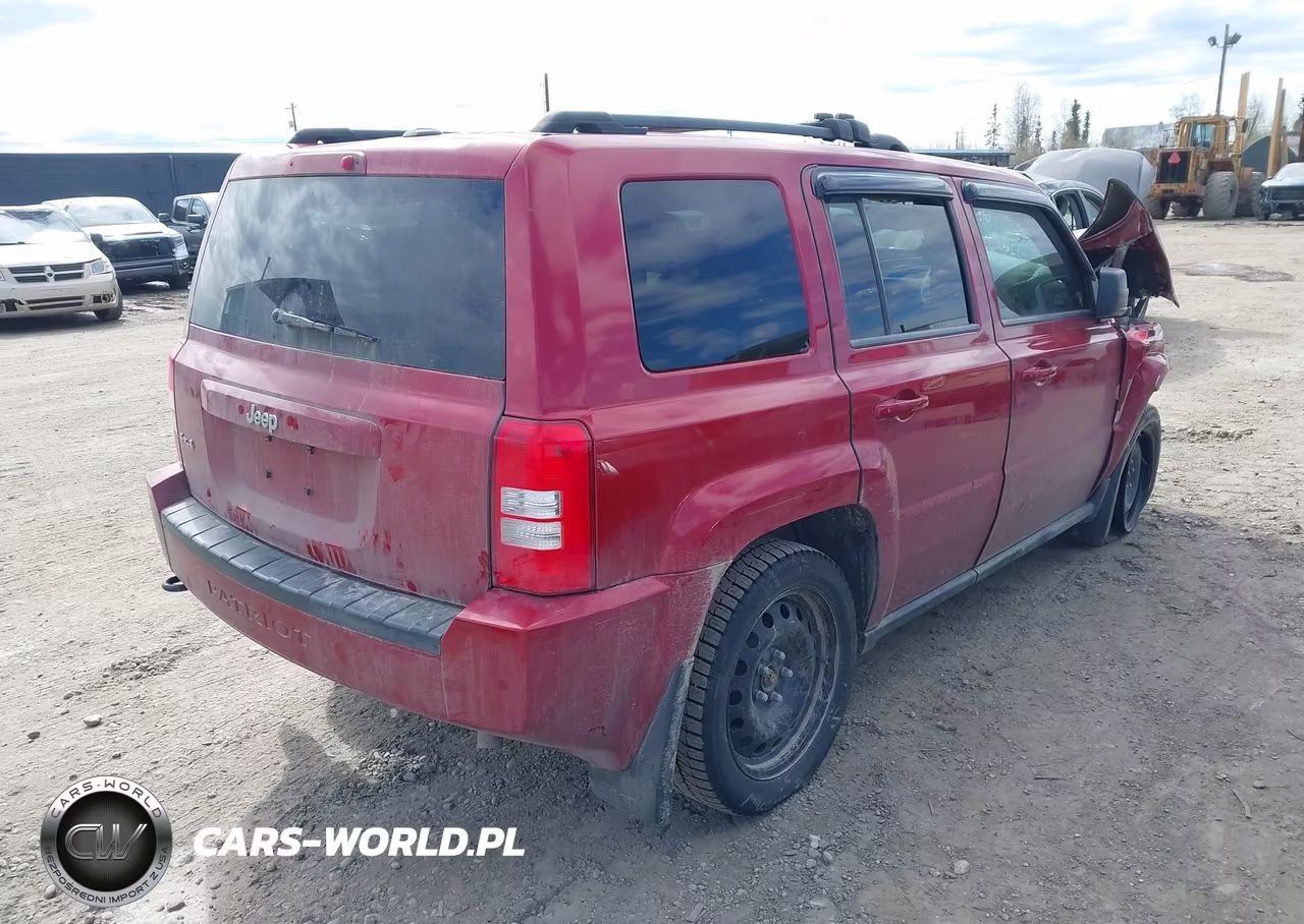 2010 Jeep Patriot Sport VIN:1J4NF2GB5AD526636 - 4