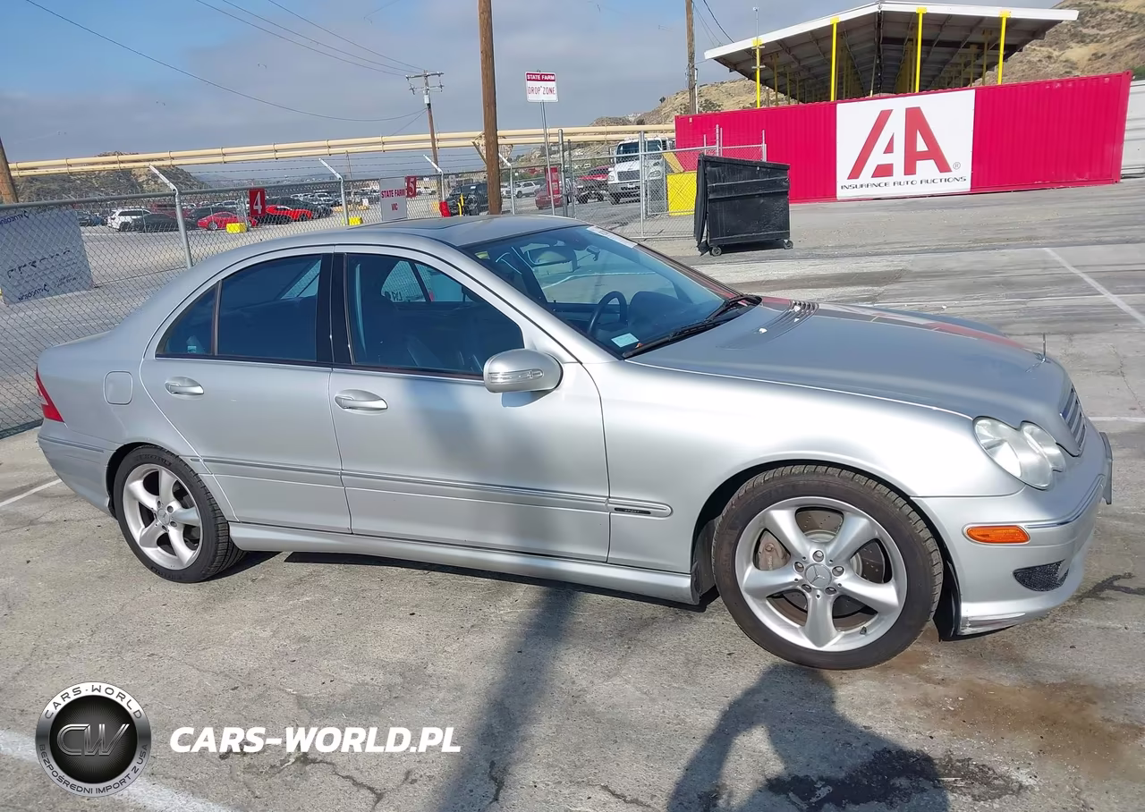 2005 Mercedes-Benz C 230 Kompressor Sport VIN:WDBRF40J95F651751 - 13
