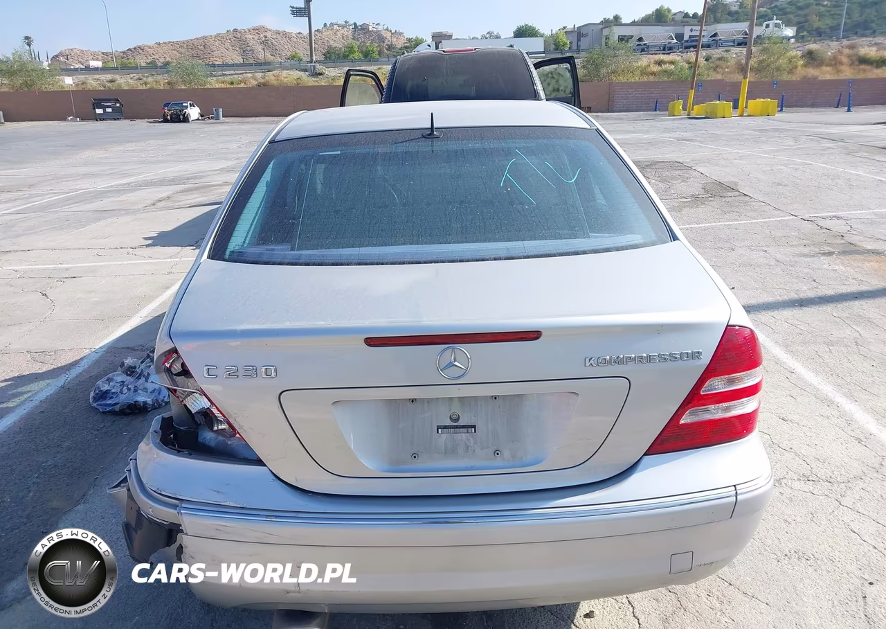 2005 Mercedes-Benz C 230 Kompressor Sport VIN:WDBRF40J95F651751 - 16
