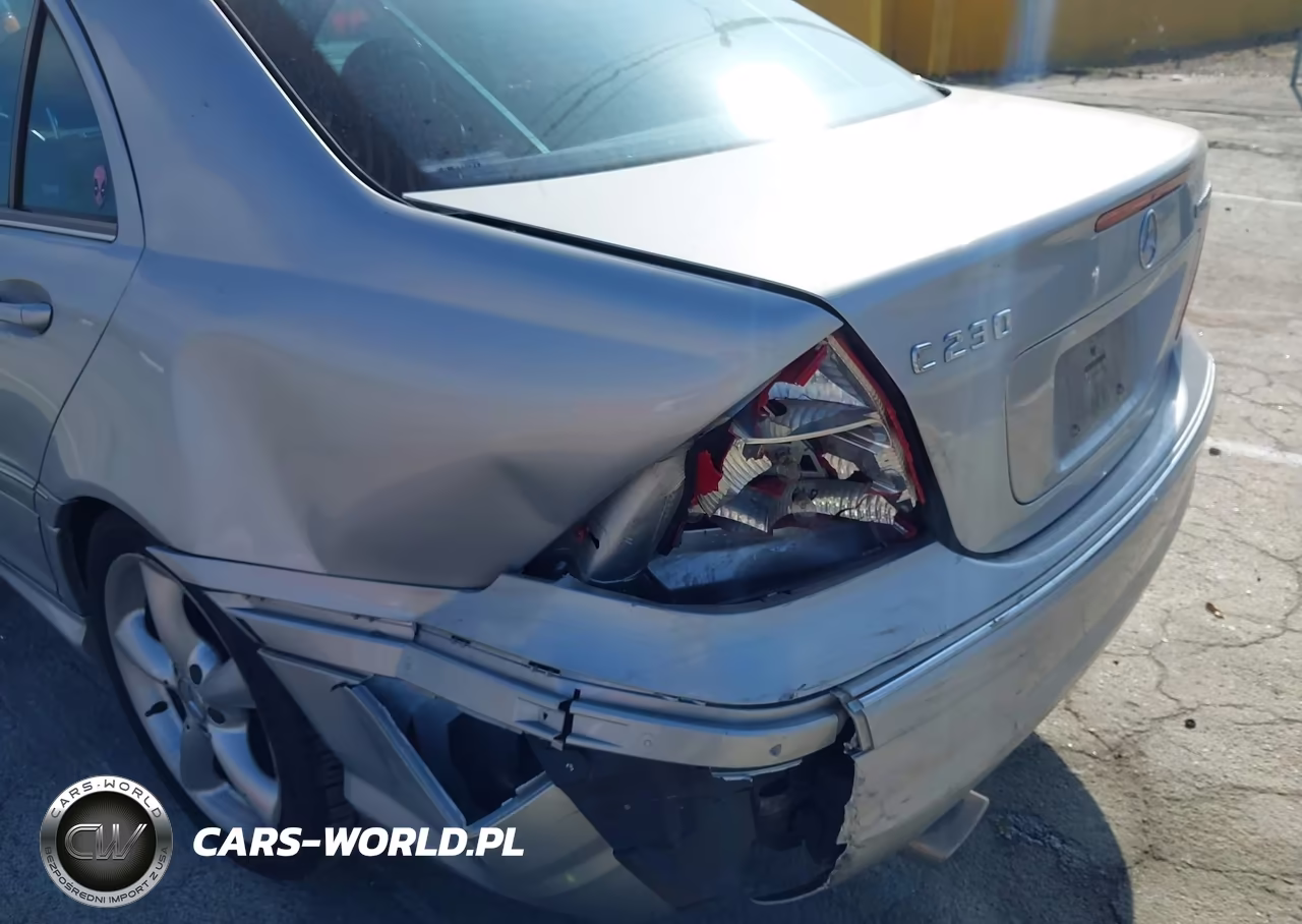 2005 Mercedes-Benz C 230 Kompressor Sport VIN:WDBRF40J95F651751 - 6