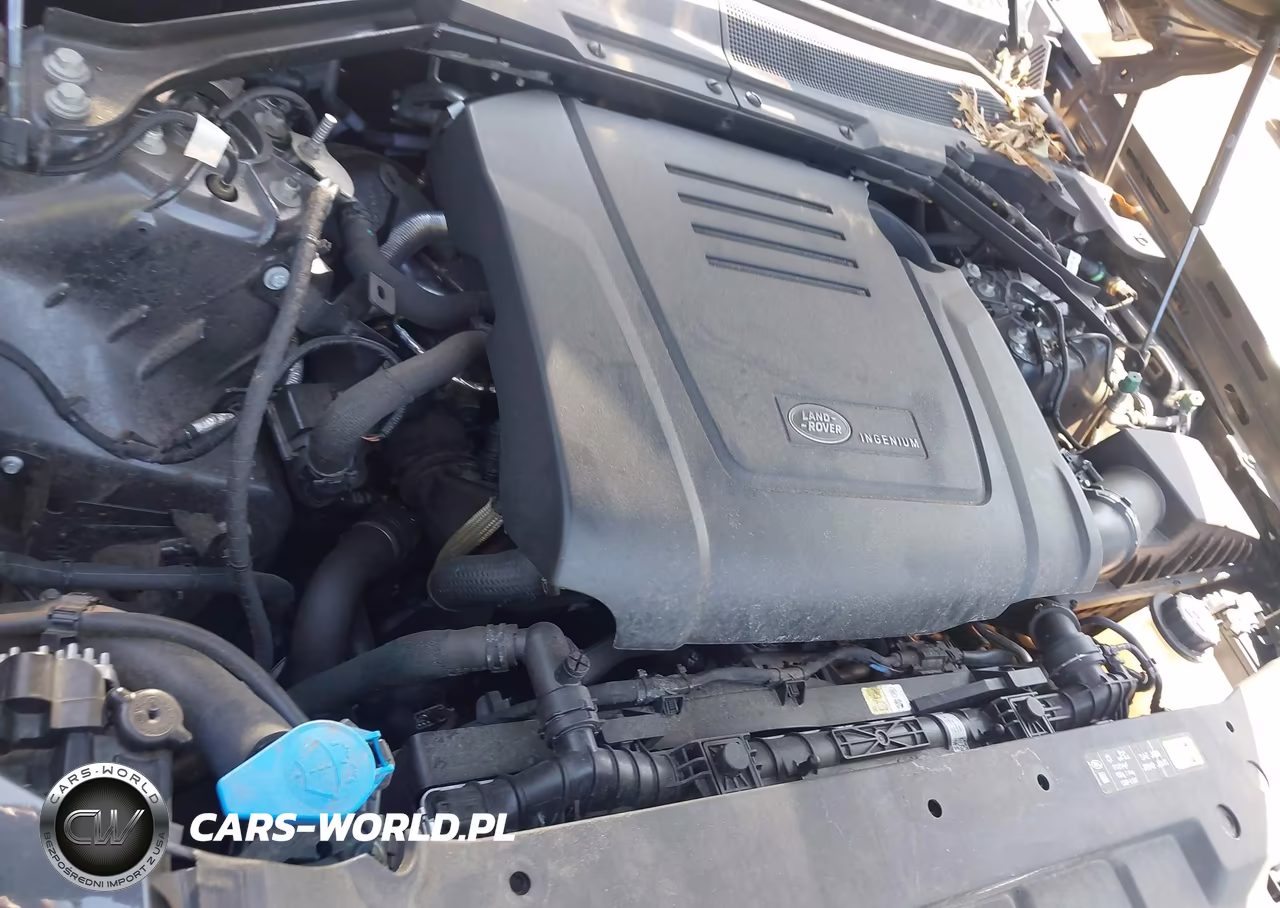 2025 Land Rover Defender 110 P300 VIN:SALEJ7EXXS2430362 - 10