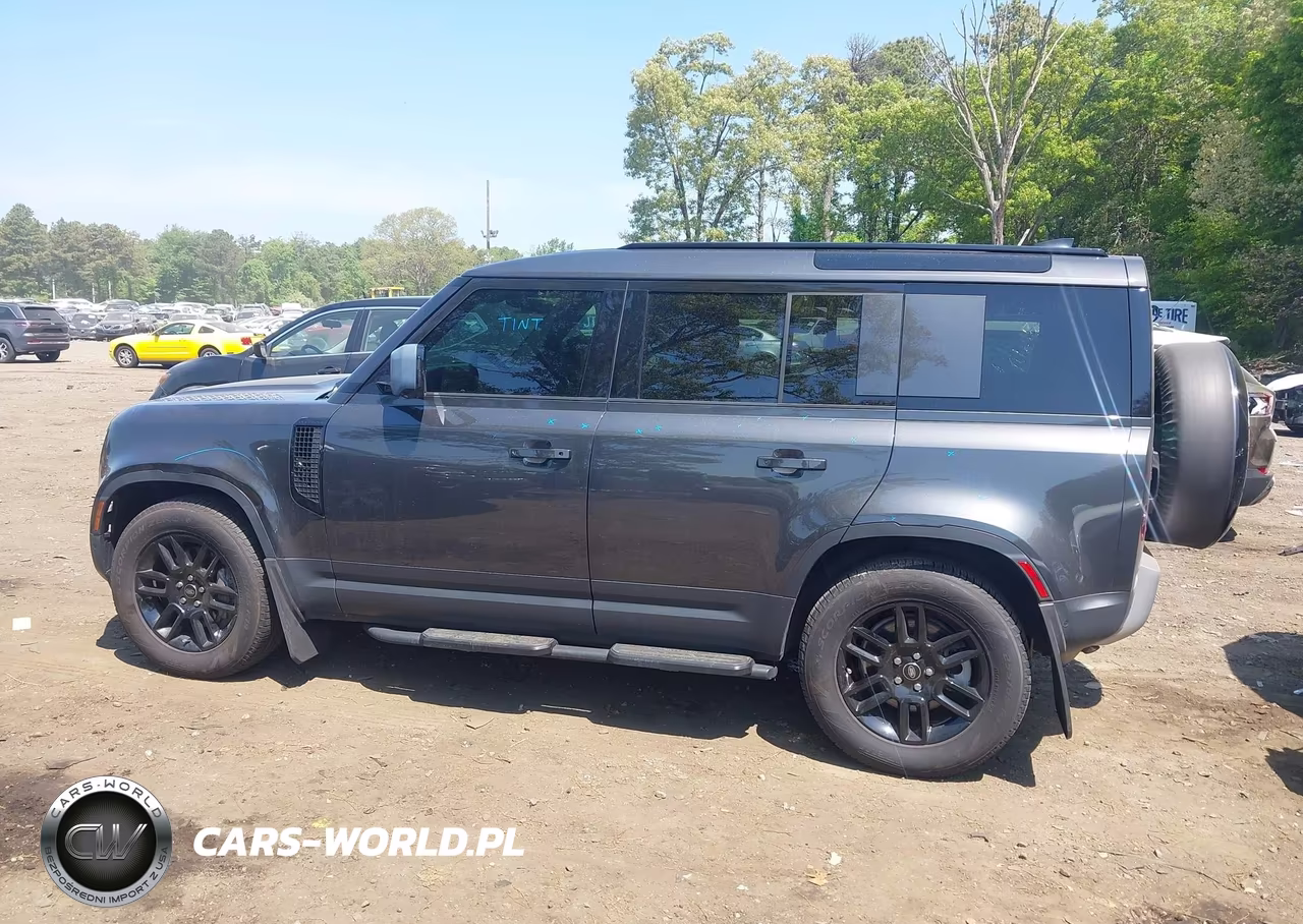 2025 Land Rover Defender 110 P300 VIN:SALEJ7EXXS2430362 - 14