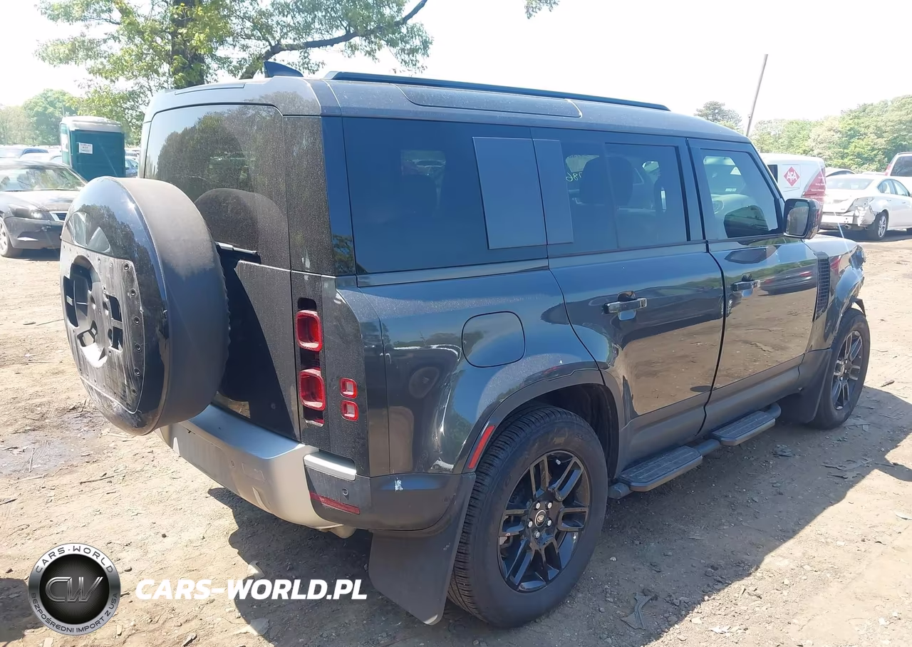 2025 Land Rover Defender 110 P300 VIN:SALEJ7EXXS2430362 - 4