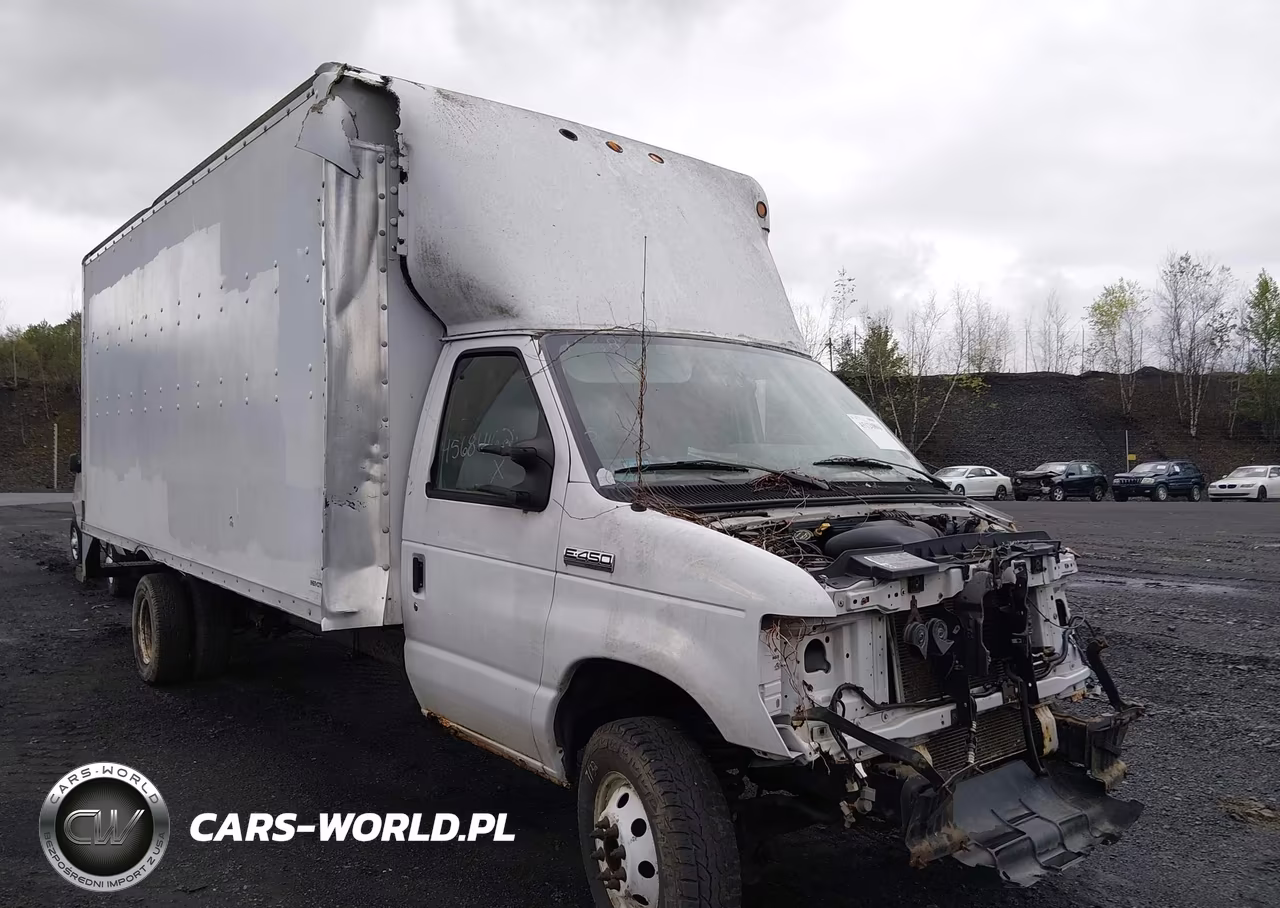 2009 Ford E-450 Cutaway
