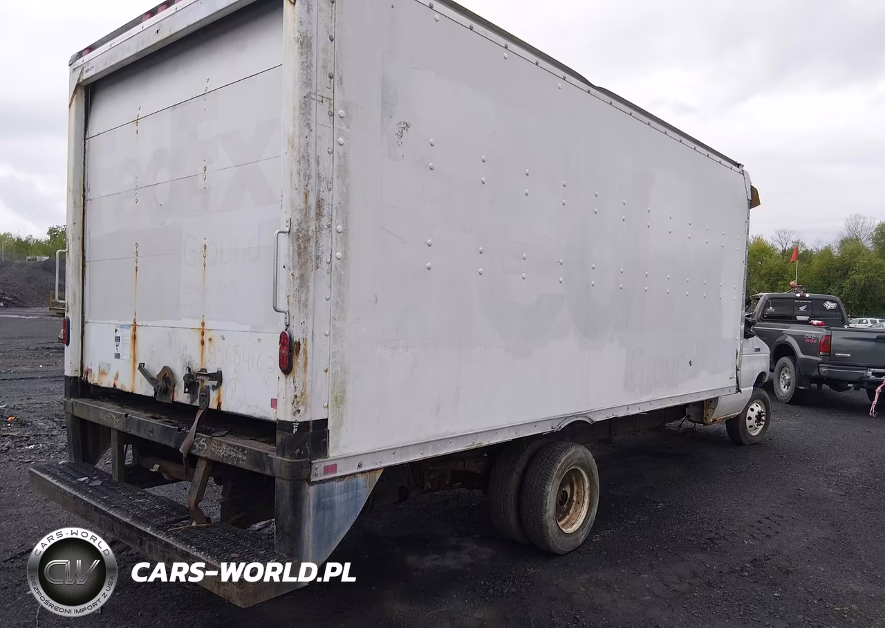 2009 Ford E-450 Cutaway VIN:1FDXE45S79DA25075 - 4