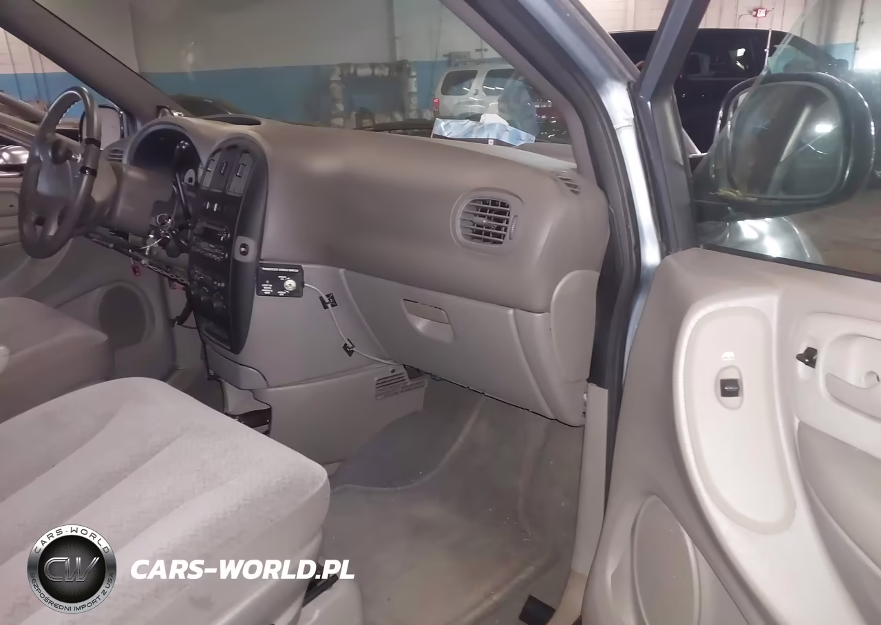 2003 Dodge Grand Caravan Sport VIN:2D4GP44L83R359471 - 5