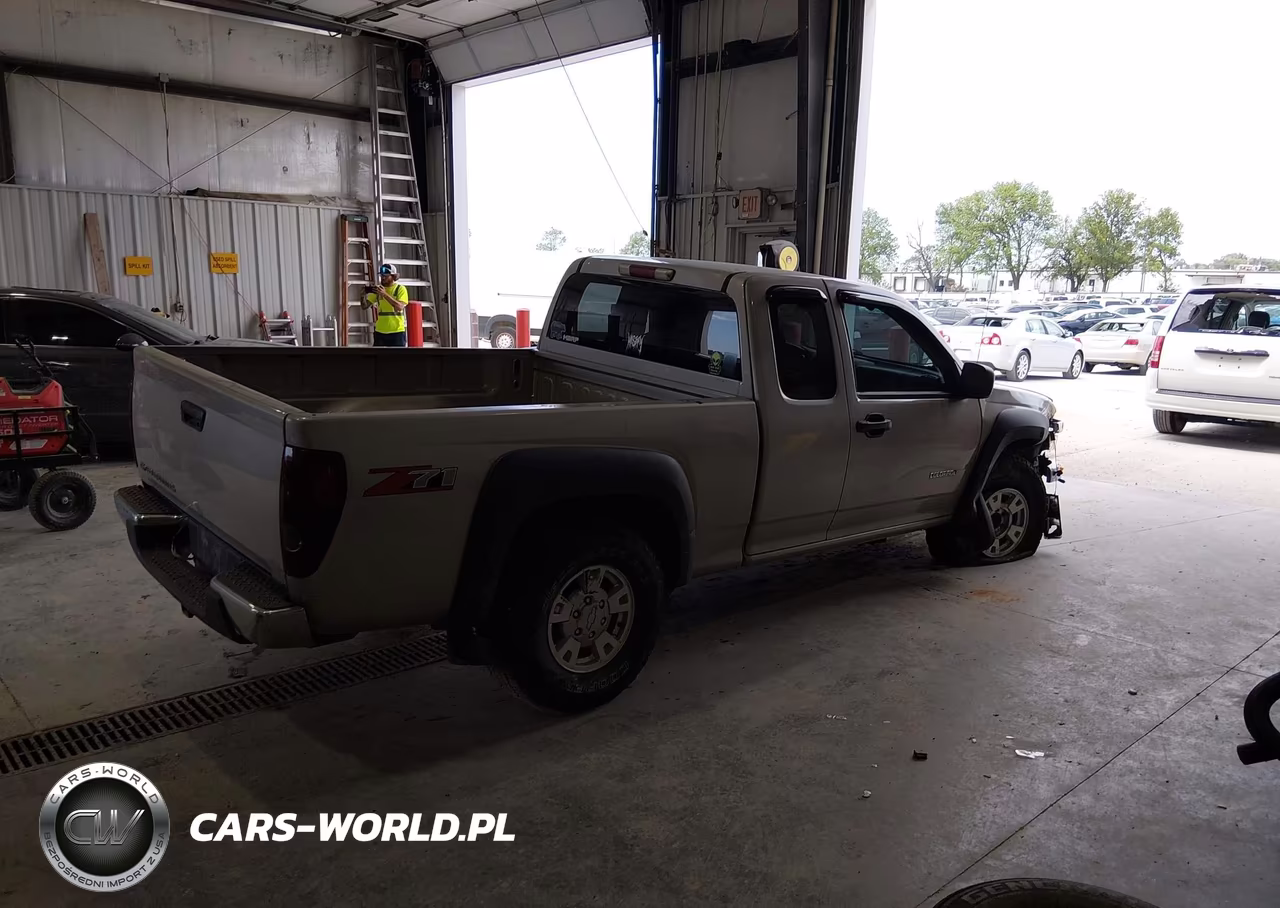 2004 Chevrolet Colorado Ls VIN:1GCDS196548172895 - 4
