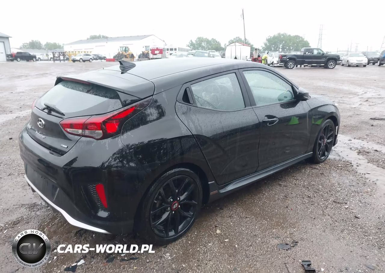 2019 Hyundai Veloster Turbo R-Spec VIN:KMHTH6AB6KU018731 - 4