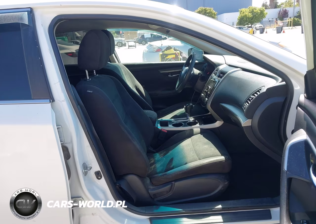 2014 Nissan Altima 2.5 S VIN:1N4AL3AP9EC200847 - 5