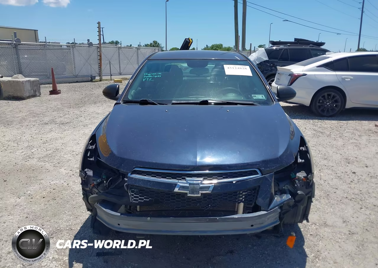 2014 Chevrolet Cruze Ls VIN:1G1PA5SH6E7214509 - 13