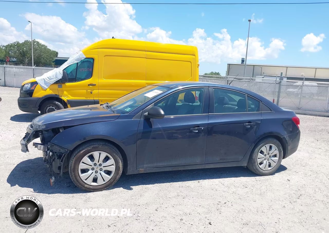 2014 Chevrolet Cruze Ls VIN:1G1PA5SH6E7214509 - 15