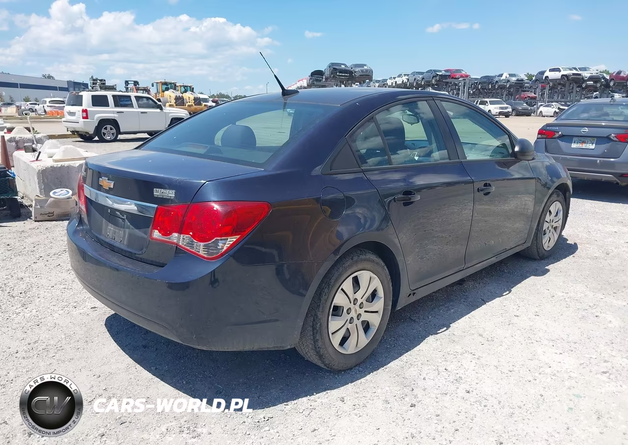 2014 Chevrolet Cruze Ls VIN:1G1PA5SH6E7214509 - 4