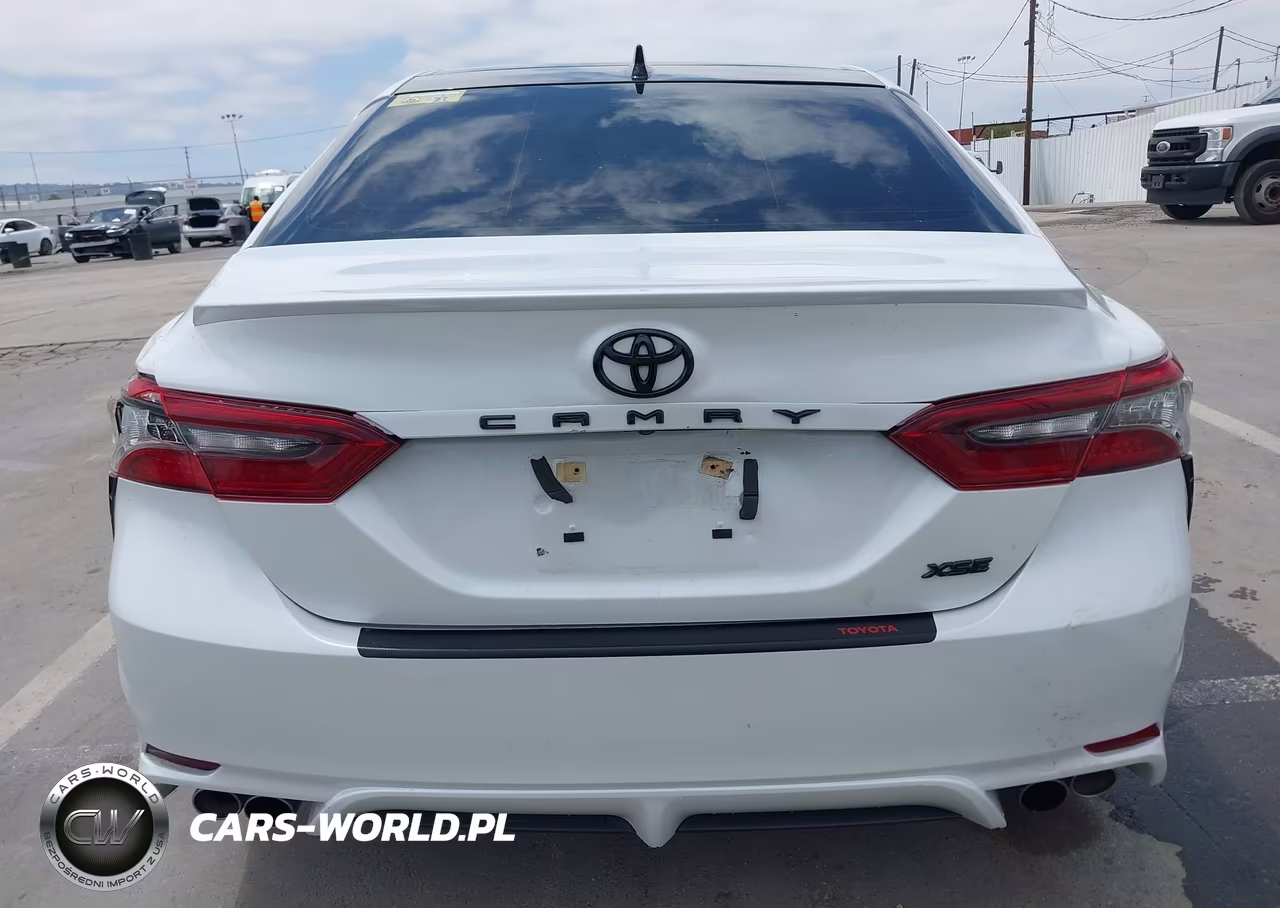 2021 Toyota Camry Xse VIN:4T1K61AK1MU489662 - 17