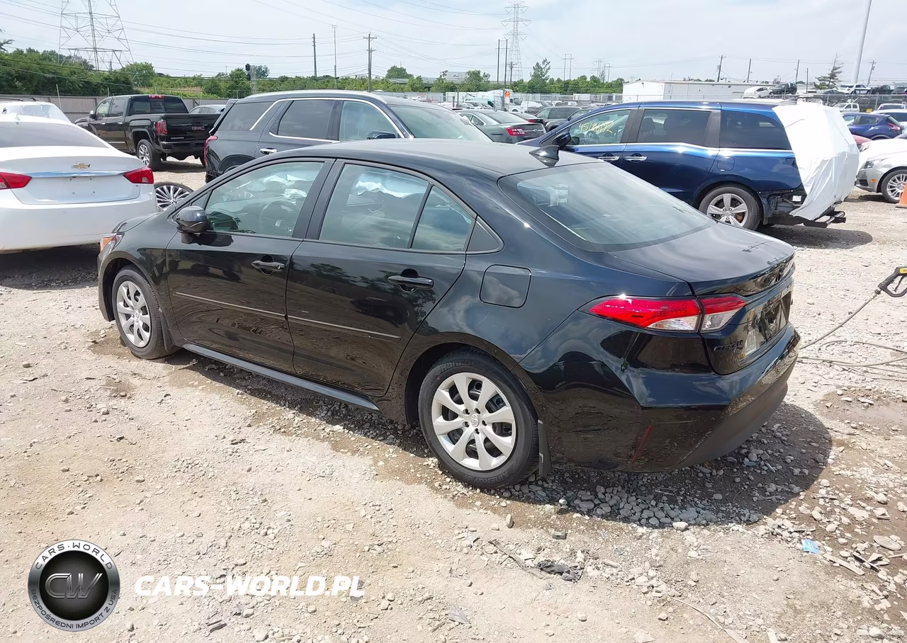 2026 Toyota Corolla Le VIN:5YFB4MDE4TP383011 - 3
