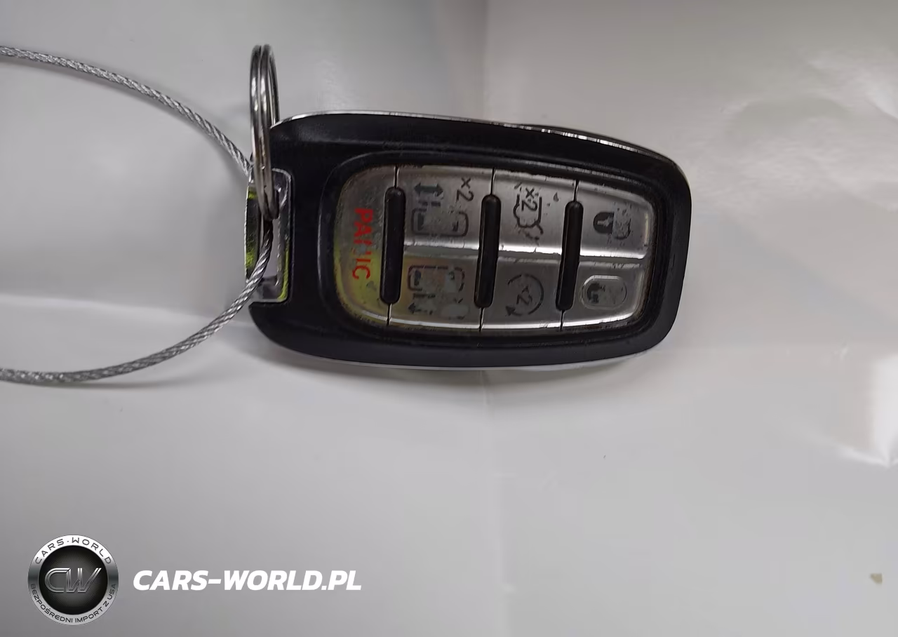 2020 Chrysler Pacifica Touring L VIN:2C4RC1BG5LR279793 - 11