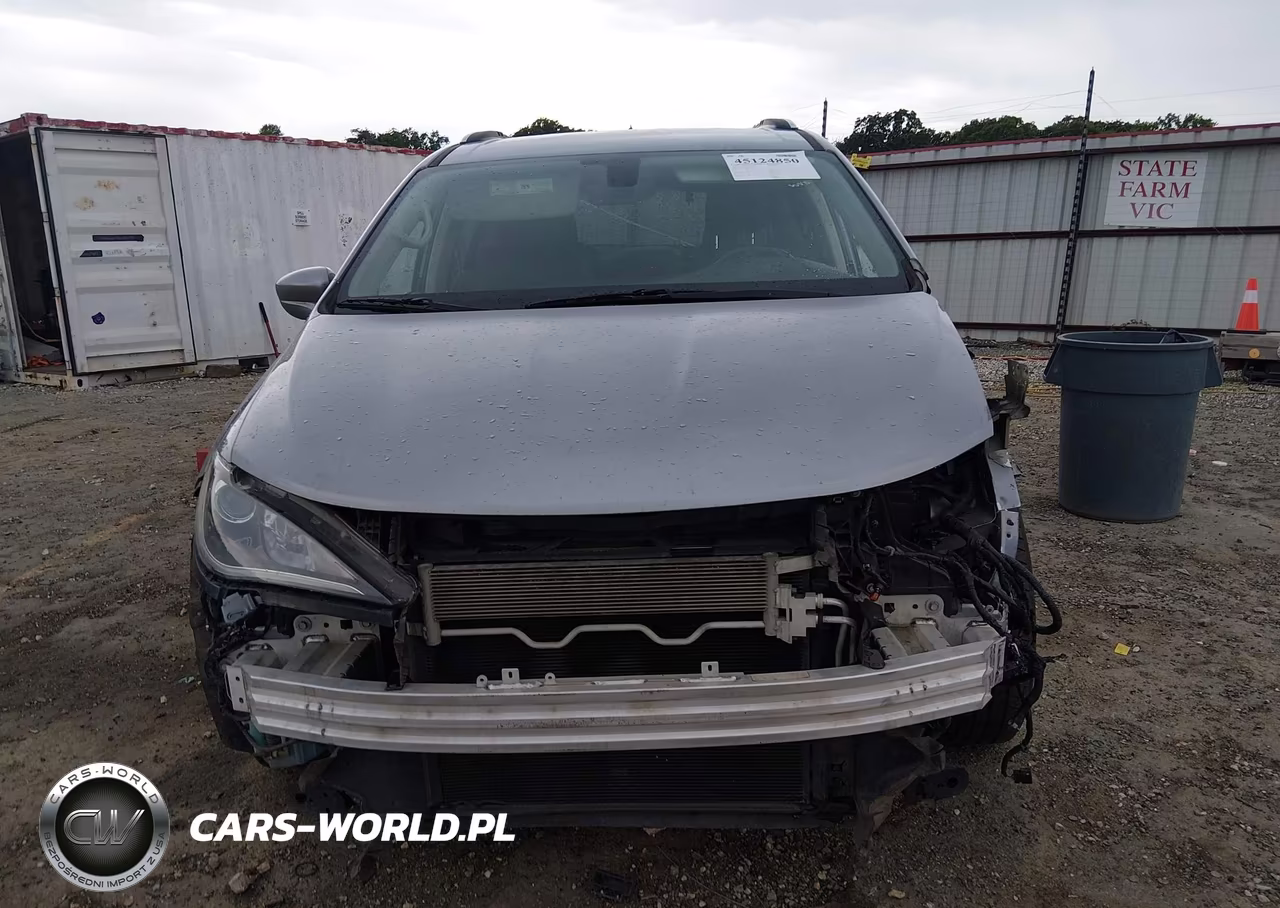 2020 Chrysler Pacifica Touring L VIN:2C4RC1BG5LR279793 - 13