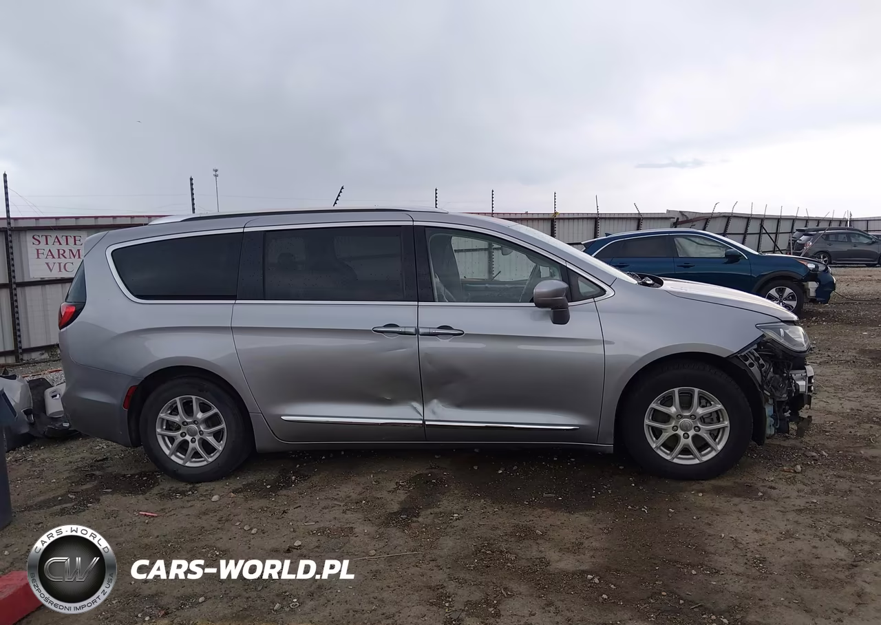 2020 Chrysler Pacifica Touring L VIN:2C4RC1BG5LR279793 - 14