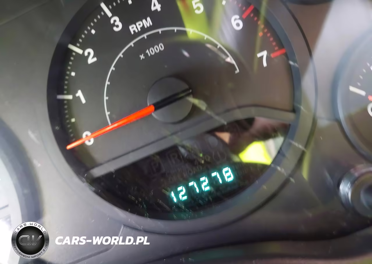 2009 Jeep Wrangler Unlimited X VIN:1J4GA391X9L705225 - 15