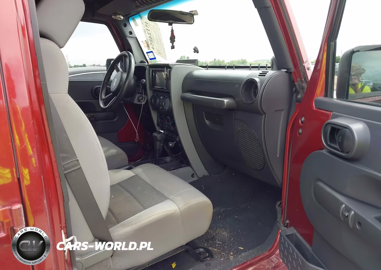 2009 Jeep Wrangler Unlimited X VIN:1J4GA391X9L705225 - 5