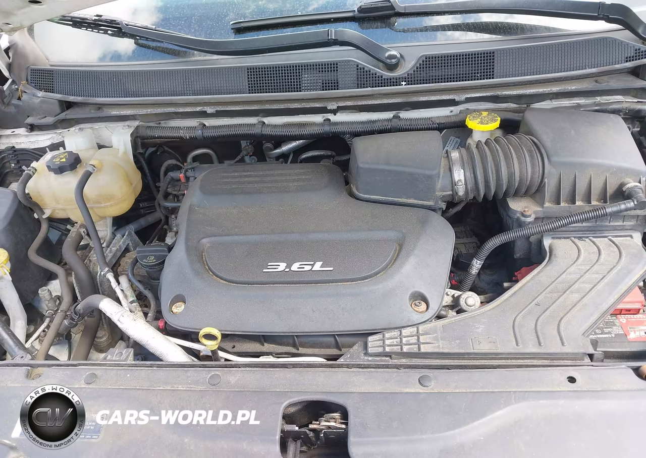 2019 Chrysler Pacifica Touring L VIN:2C4RC1BG7KR523684 - 10
