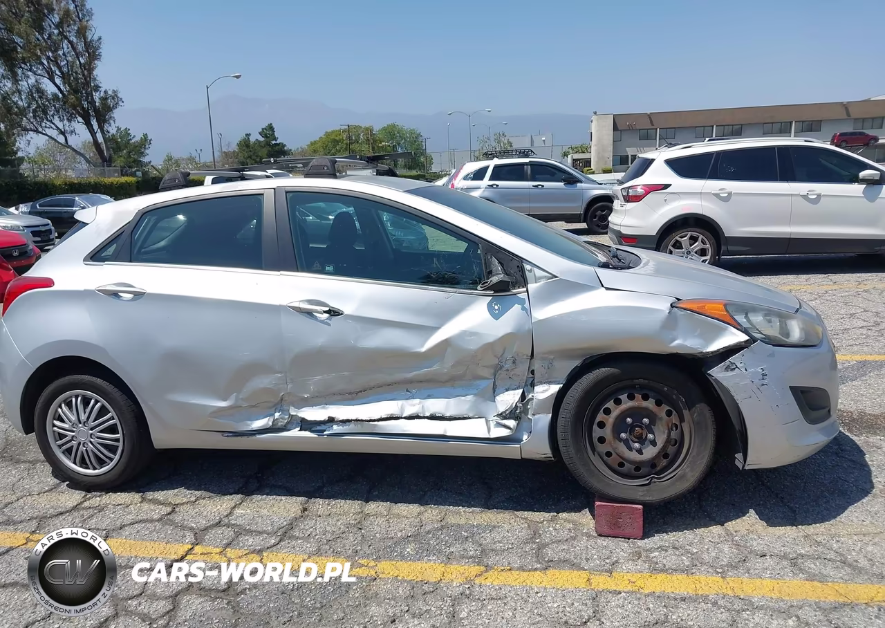 2016 Hyundai Elantra Gt VIN:KMHD35LHXGU258077 - 6