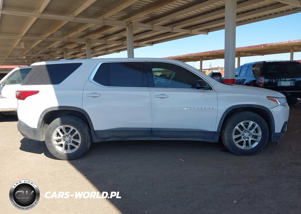 2018 Chevrolet Traverse Ls VIN:1GNERFKW3JJ207341 - 13