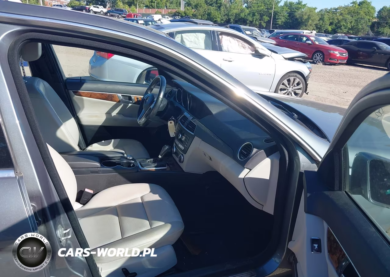 2012 Mercedes-Benz C 250 Luxury-Sport VIN:WDDGF4HBXCR214428 - 5