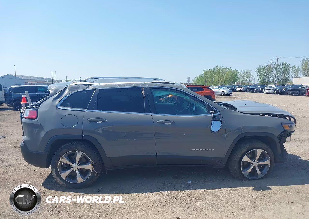 2020 Jeep Cherokee Limited 4X4 VIN:1C4PJMDX8LD520700 - 13