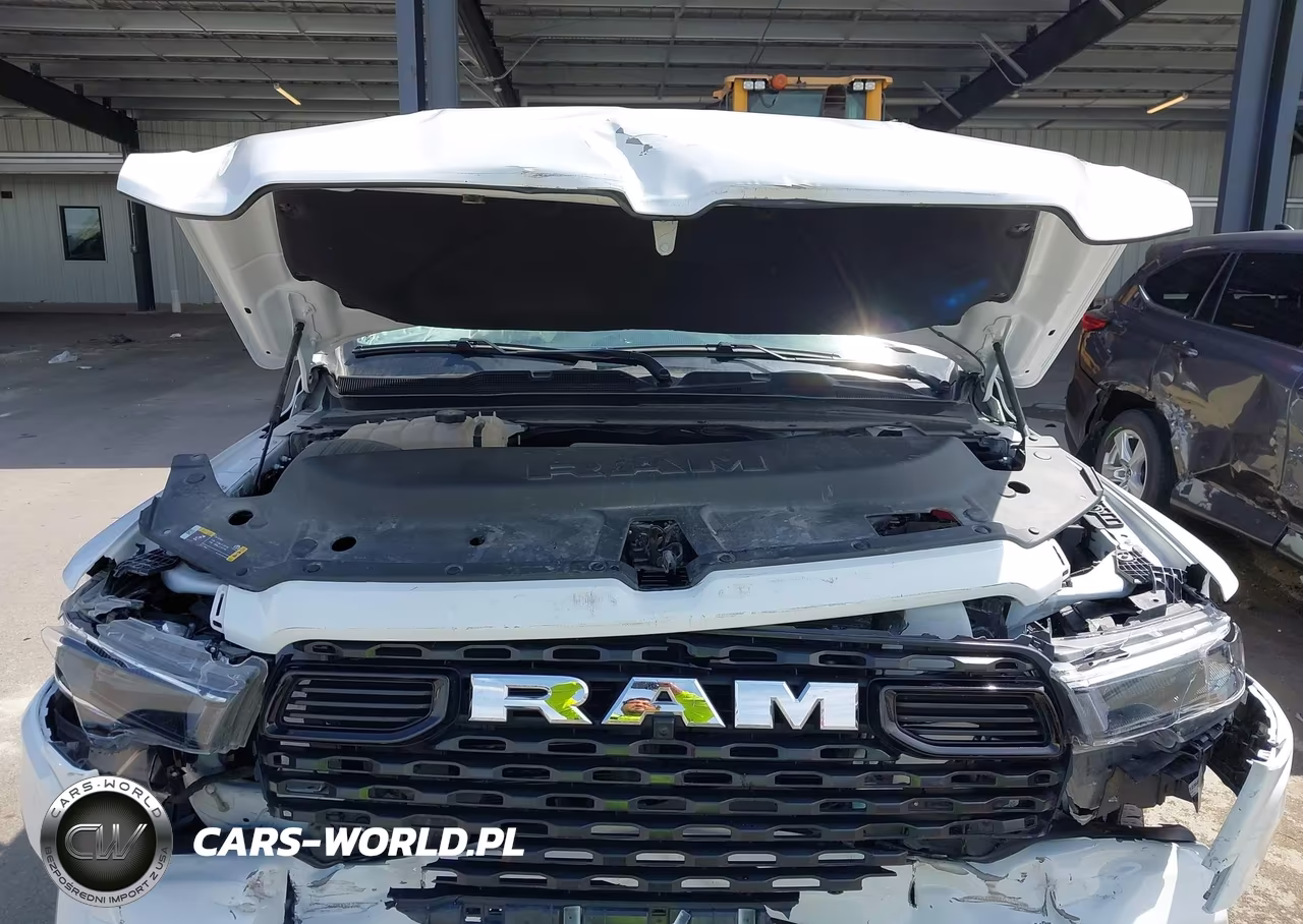 2025 Ram 1500 Big Horn 4X4 5'7 Box VIN:1C6RRFFGXSN658832 - 10