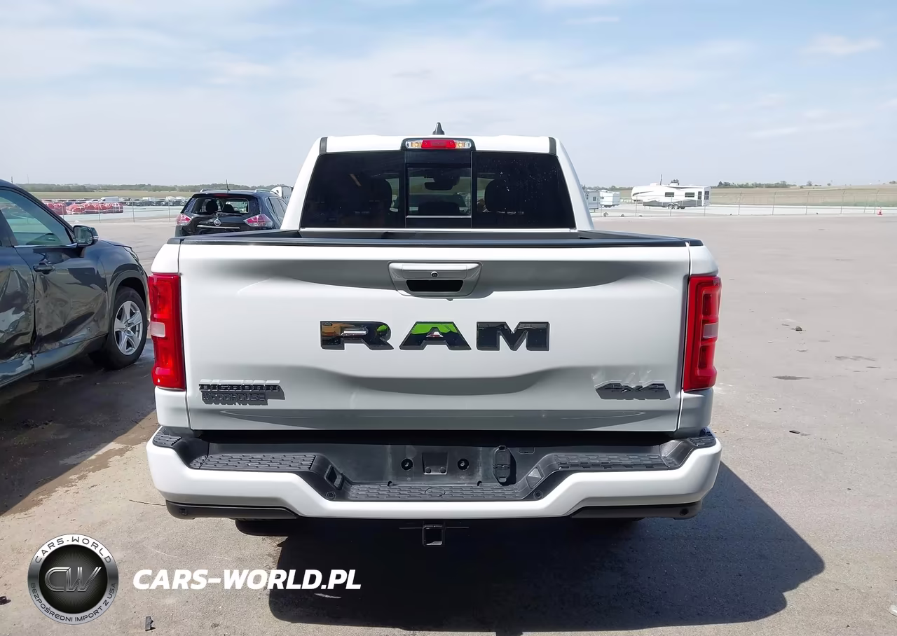 2025 Ram 1500 Big Horn 4X4 5'7 Box VIN:1C6RRFFGXSN658832 - 16