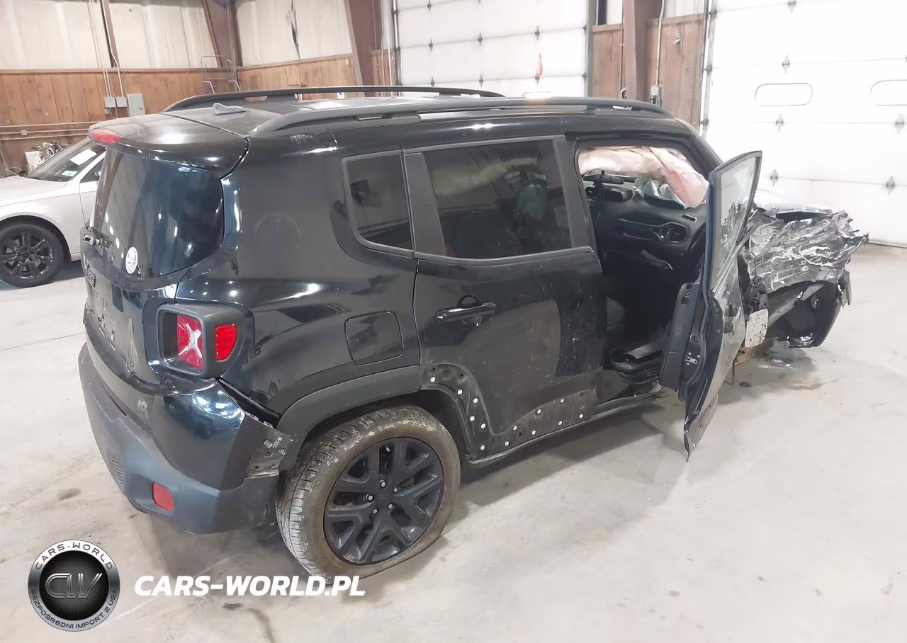 2017 Jeep Renegade Altitude 4X4 VIN:ZACCJBBB4HPG03589 - 4