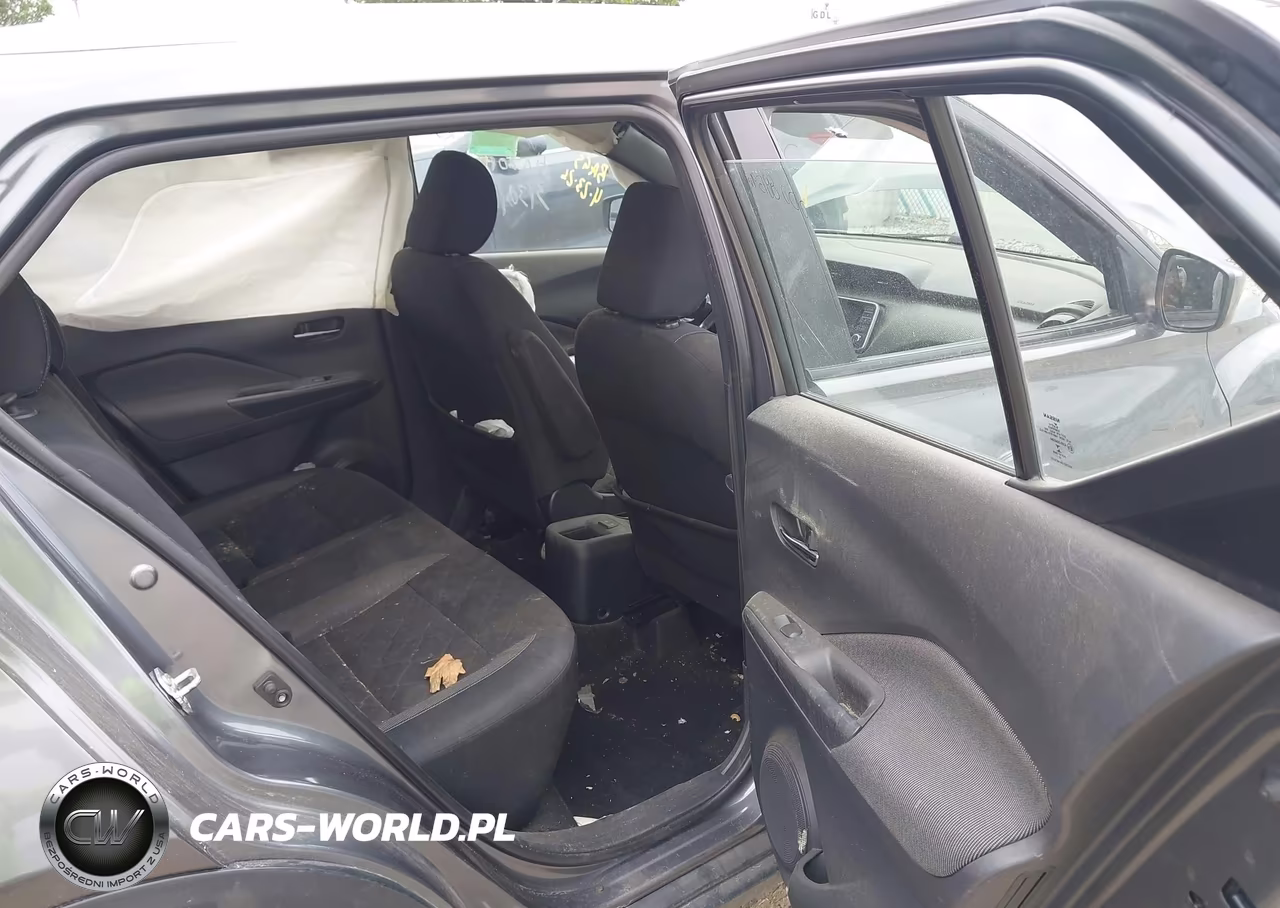 2019 Nissan Kicks Sv VIN:3N1CP5CU6KL563552 - 8